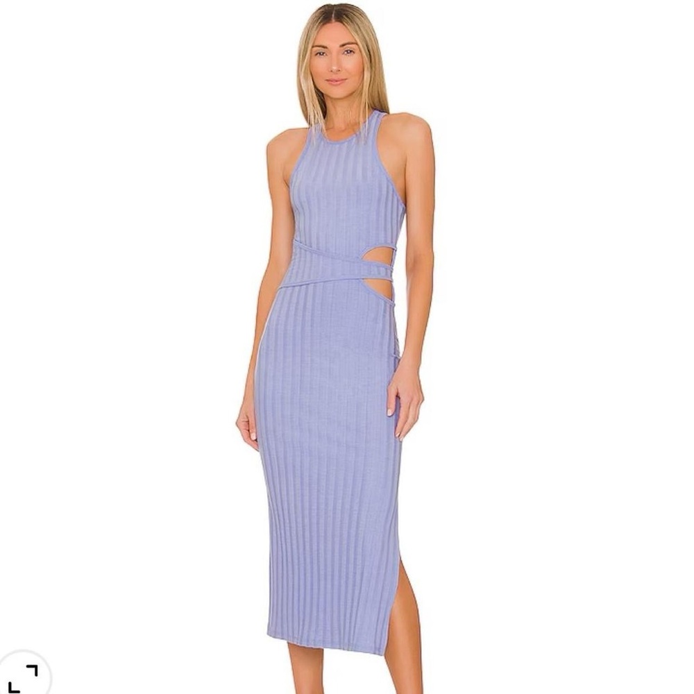 Elegant Lavender Sleeveless Dress